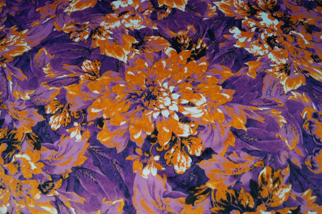 Атласная ткань Just Cavalli с печатным рисунком Купить атласную ткань Just Cavalli с печатным рисунком в интернет магазине тканей fashion G